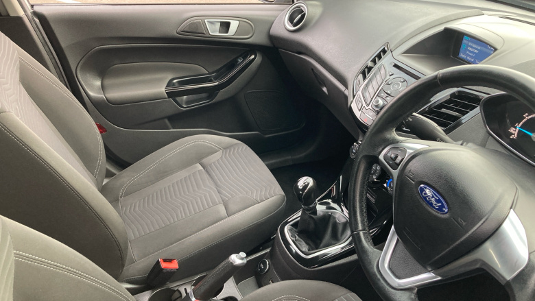 Ford Fiesta 1.25 82 Zetec 5dr Petrol Hatchback